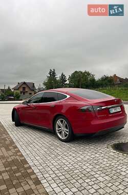 Лифтбек Tesla Model S 2013 в Львове