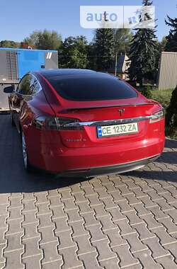 Ліфтбек Tesla Model S 2013 в Чернівцях