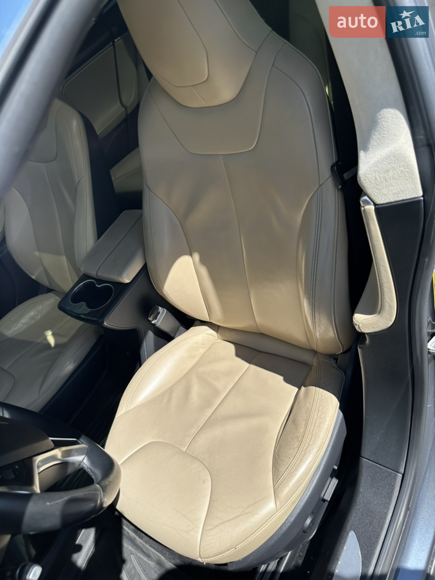 2015 Tesla Model S - мініатюра 39