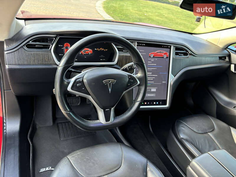 Ліфтбек Tesla Model S 2013 в Одесі
