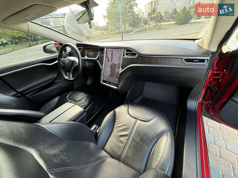Ліфтбек Tesla Model S 2013 в Одесі