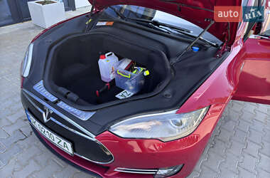 Ліфтбек Tesla Model S 2013 в Рівному