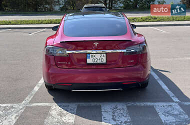 Ліфтбек Tesla Model S 2013 в Рівному