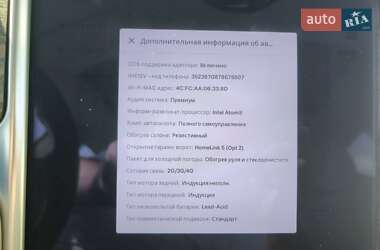 Ліфтбек Tesla Model S 2017 в 
