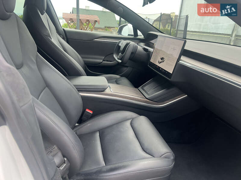 Лифтбек Tesla Model S 2021 в Золочеве