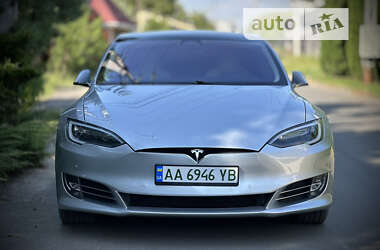 Ліфтбек Tesla Model S 2017 в Києві