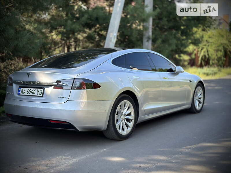Лифтбек Tesla Model S 2017 в Киеве фото 20 Лифтбек Tesla Model S 2017 в Киеве