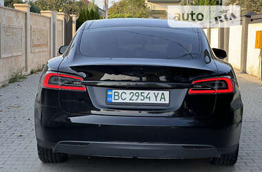 Ліфтбек Tesla Model S 2014 в Львові