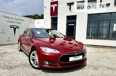 Лифтбек Tesla Model S 2014 в Виннице