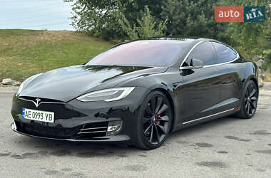 Лифтбек Tesla Model S 2017 в Днепре