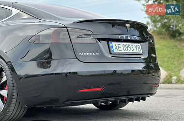 Ліфтбек Tesla Model S 2017 в Дніпрі