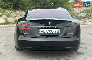 Ліфтбек Tesla Model S 2017 в Дніпрі