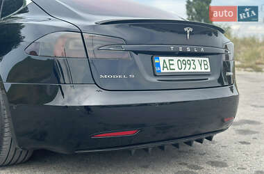 Ліфтбек Tesla Model S 2017 в Дніпрі