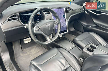 Ліфтбек Tesla Model S 2017 в Дніпрі
