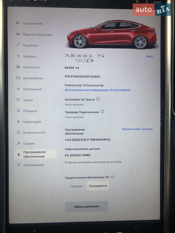 Лифтбек Tesla Model S 2016 в Киеве