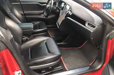 Ліфтбек Tesla Model S 2016 в Києві