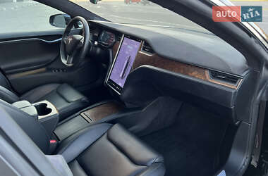 Ліфтбек Tesla Model S 2020 в 