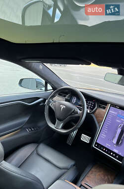 Ліфтбек Tesla Model S 2020 в 
