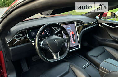 Лифтбек Tesla Model S 2016 в Ровно