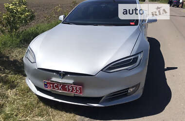 Лифтбек Tesla Model S 2018 в Луцке