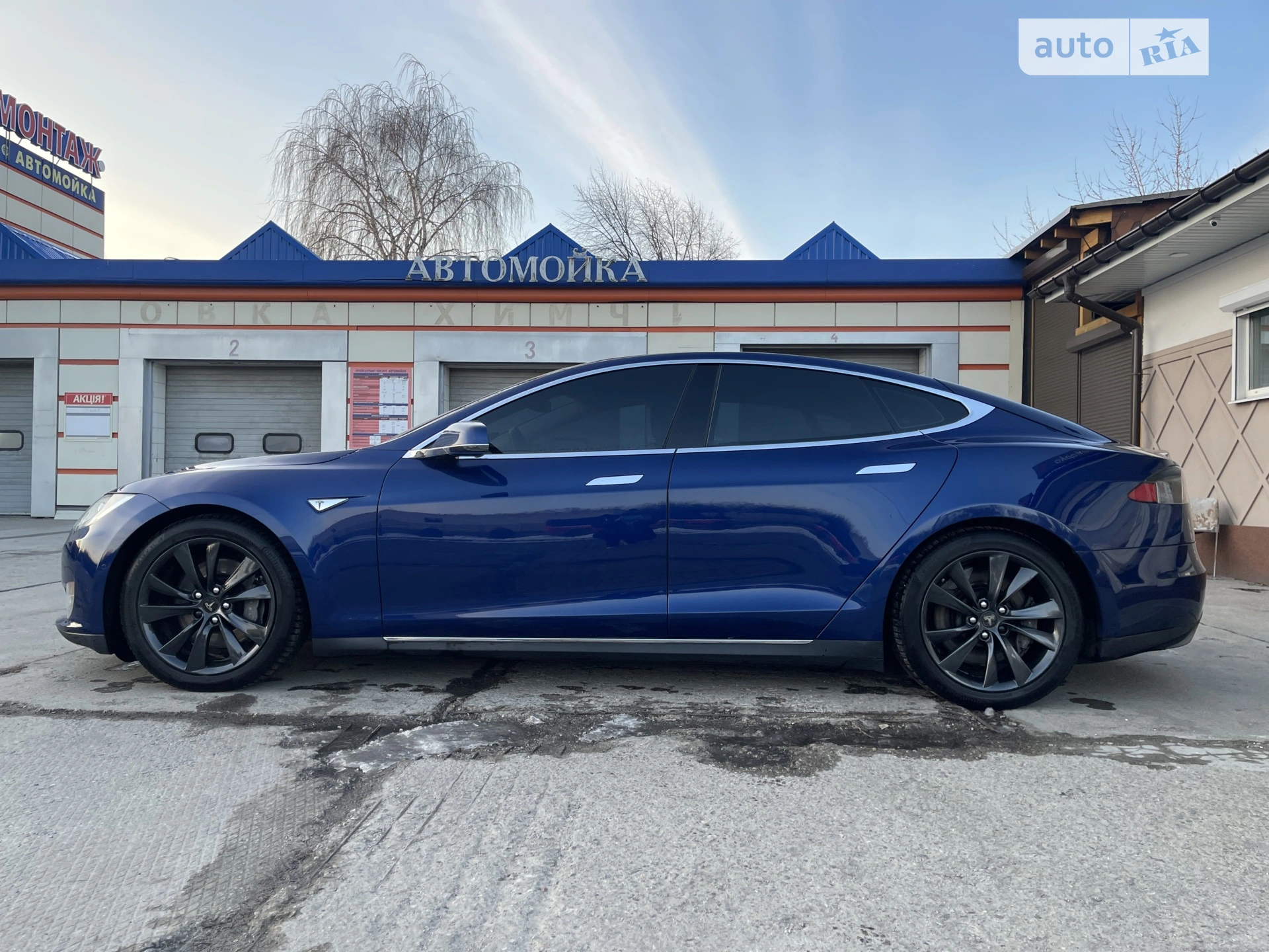2015 Tesla Model S - фото 1