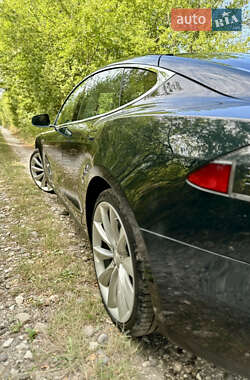 Лифтбек Tesla Model S 2013 в 
