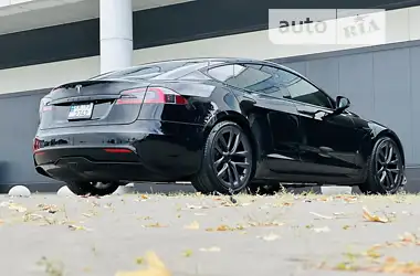 Tesla Model S 2021