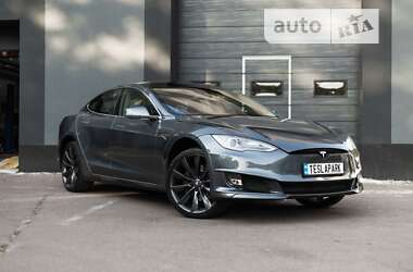 Ліфтбек Tesla Model S 2013 в Києві