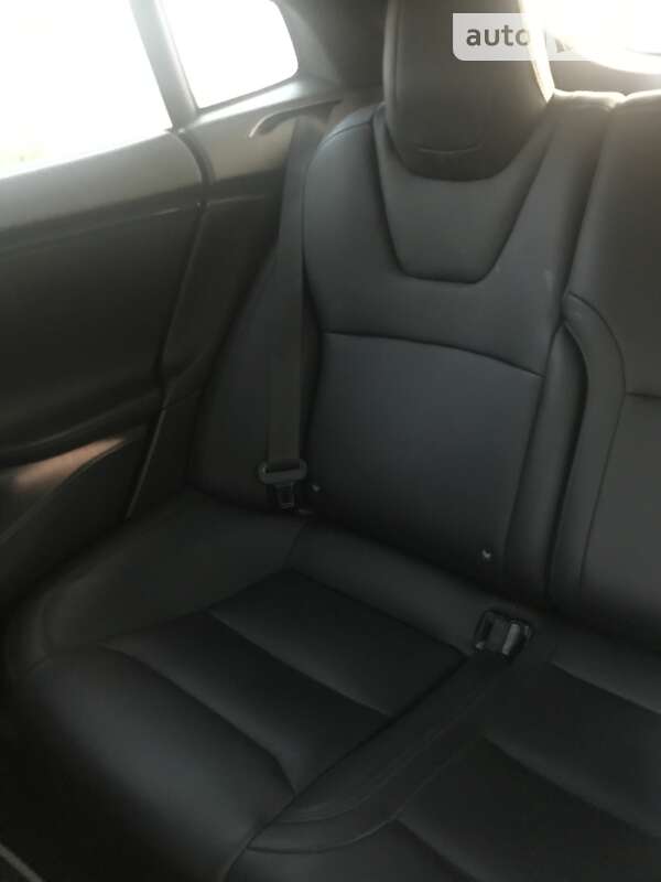 Ліфтбек Tesla Model S 2018 в Луцьку фото 12 Ліфтбек Tesla Model S 2018 в Луцьку