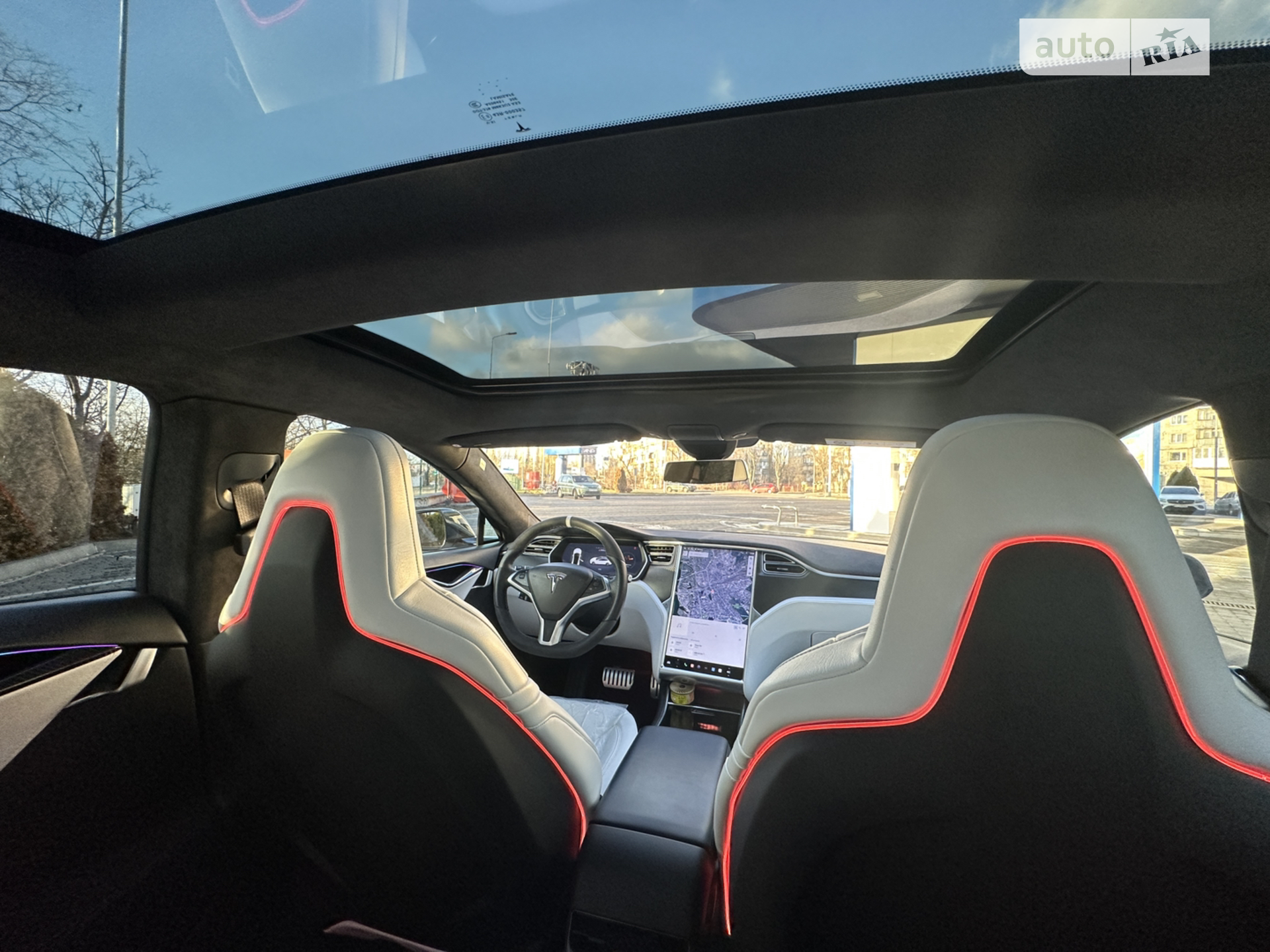 2014 Tesla Model S - мініатюра 11