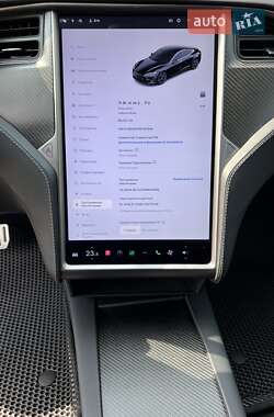 Лифтбек Tesla Model S 2019 в 