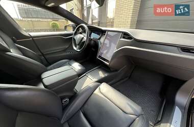 Лифтбек Tesla Model S 2019 в 
