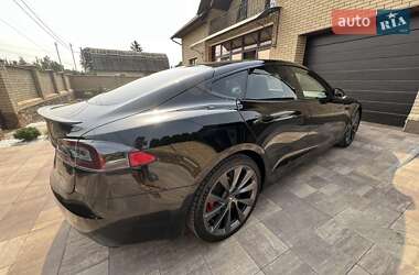 Лифтбек Tesla Model S 2019 в 