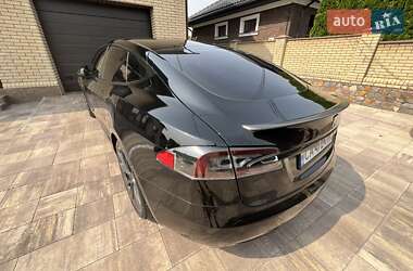 Лифтбек Tesla Model S 2019 в 