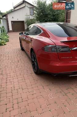 Лифтбек Tesla Model S 2013 в Киеве