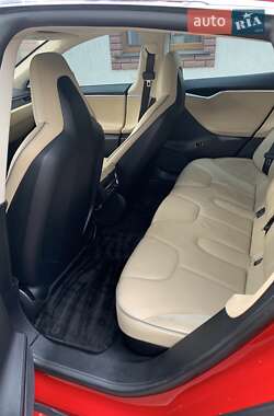 Ліфтбек Tesla Model S 2013 в Києві