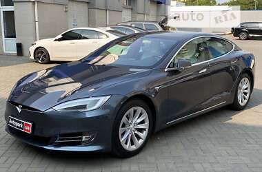 Ліфтбек Tesla Model S 2017 в Одесі