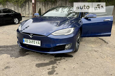 Лифтбек Tesla Model S 2016 в Виннице