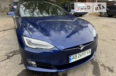 Ліфтбек Tesla Model S 2016 в Вінниці