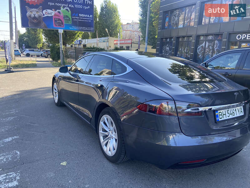 Ліфтбек Tesla Model S 2019 в Одесі