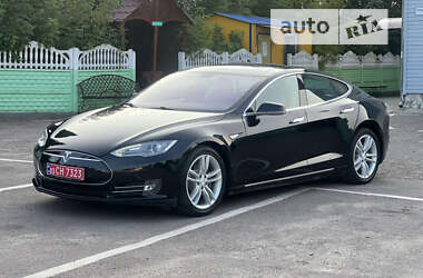 Ліфтбек Tesla Model S 2013 в 