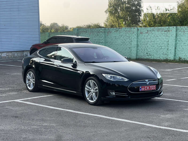 Ліфтбек Tesla Model S 2013 в Дубні фото 7 Ліфтбек Tesla Model S 2013 в Дубні