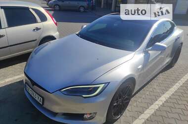 Ліфтбек Tesla Model S 2017 в Хмельницькому