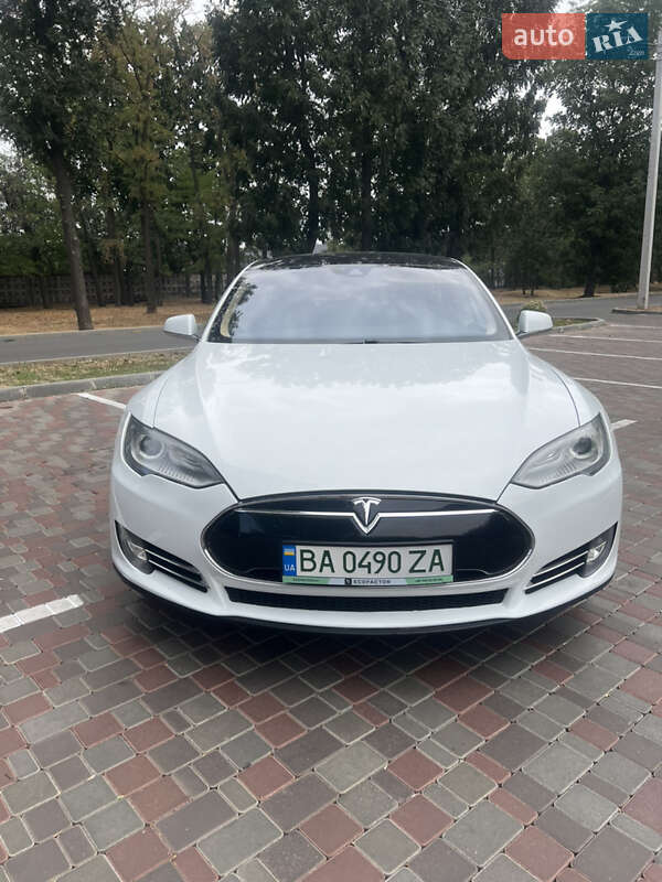 Лифтбек Tesla Model S 2012 в Кропивницком