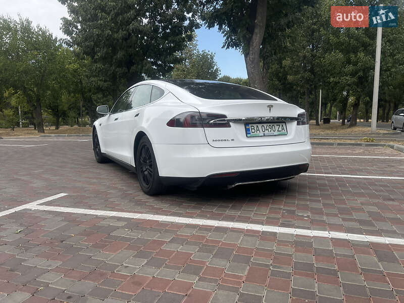 Лифтбек Tesla Model S 2012 в Кропивницком