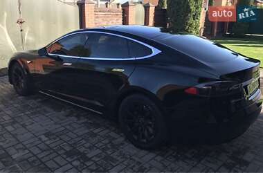 Лифтбек Tesla Model S 2016 в Борисполе