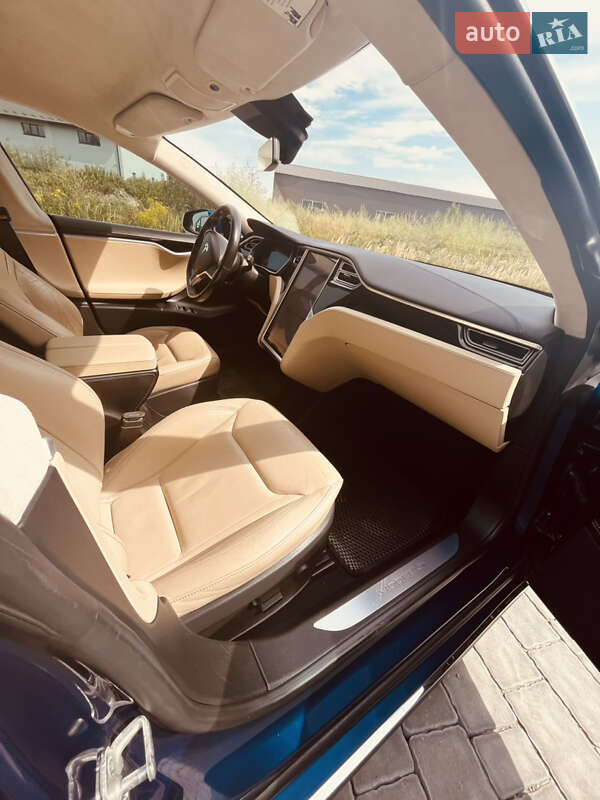 Лифтбек Tesla Model S 2015 в Ивано-Франковске фото 16 Лифтбек Tesla Model S 2015 в Ивано-Франковске