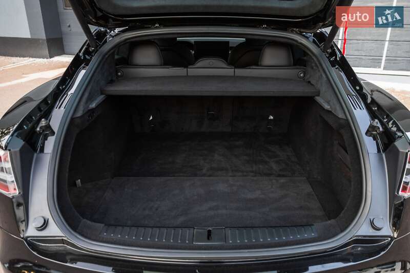 Ліфтбек Tesla Model S 2021 в Києві