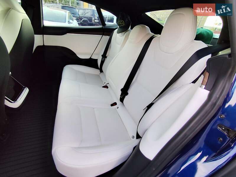 Лифтбек Tesla Model S 2022 в Харькове