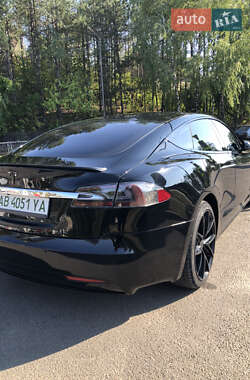 Ліфтбек Tesla Model S 2017 в Могилів-Подільському